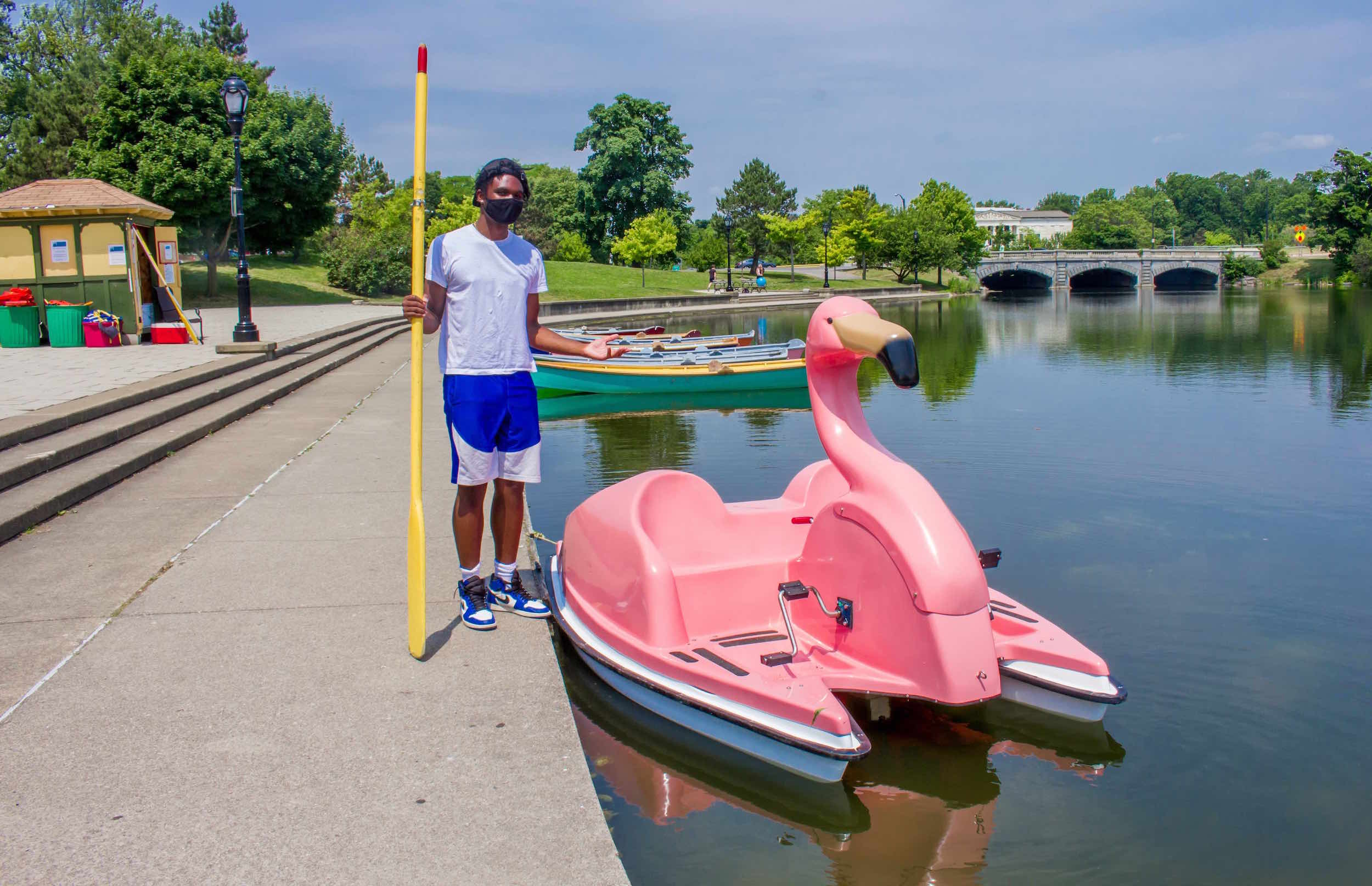 FLOATmingo at Hoyt Lake