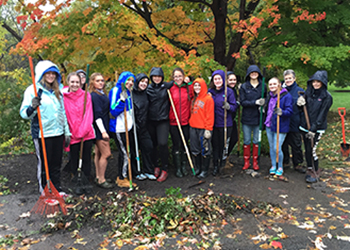 mt-mercy-academy_cazenovia-park_oct-21-2016